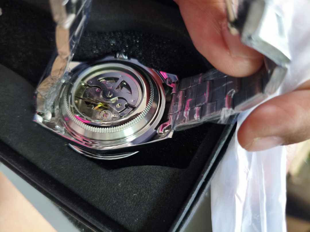 Winner Men Mechanical Automatic Watch bnew (Category: Men's Watches) located in Cavite. Submitted by cappfinds86177 (Listing ID 1466374389, Image 2). Description: bnew cod lalamove or shipping.