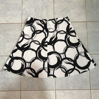 (Category: ) located in . Submitted by tavias.shop (Listing ID 1466351003, Image 1). Description: .