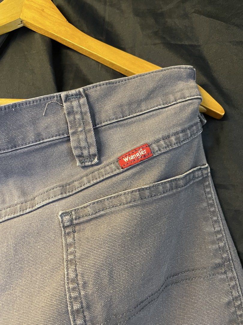 Wrangler Carpenter Jorts (Category: Shorts) located in Manila. Submitted by deyl_itzwhtt (Listing ID 1466439819, Image 3). Description: No Issue W38-40XL22.