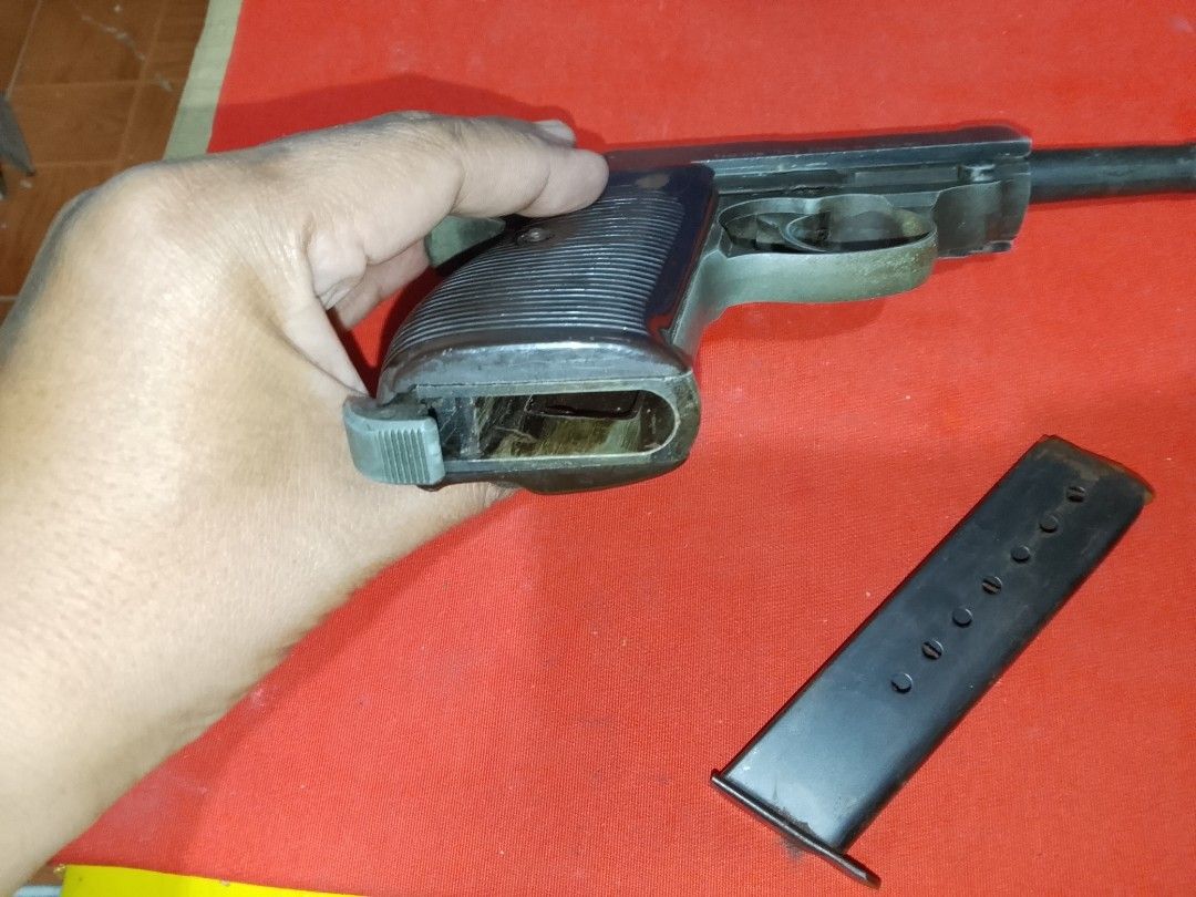 WWII Replica/Toy P38 (Category: Vintage Collectibles) located in Santo Tomas. Submitted by retrotastic (Listing ID 1466358689, Image 3). Description: Nakata Japan, feels at weighs like the real one. made of Heavy metal. very old so as is. highly collectible with freebies ✔️ Original Nakata Japan🇯🇵.