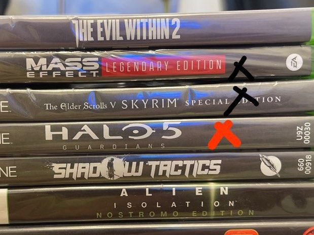 Xbox 360/One Games (Category: Xbox) located in Quezon City. Submitted by declutterislifer (Listing ID 1398213041, Image 1). Description: Ships from QC RFS: Moving Price is per piece.
