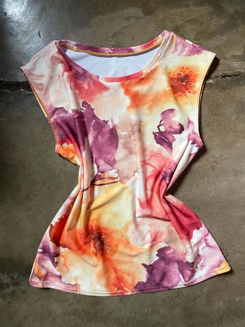 Y2k 2000s whimsy floral top (Category: Sleeveless) located in San Fabian. Submitted by thriftbyfleur (Listing ID 1466447998, Image 1). Description: -no flaws -med to large -idk what the fabric is pero silky smooth sya.