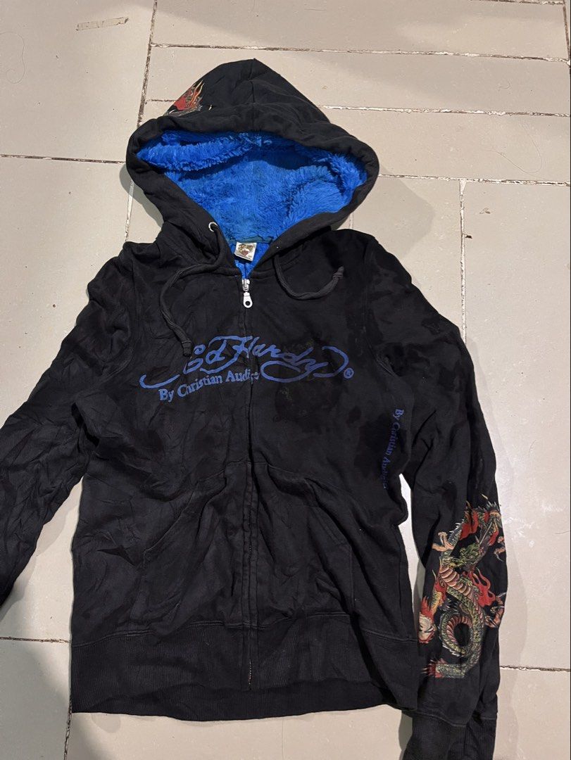 Y2k Ed hardy (Category: Coats, Jackets and Outerwear) located in Valencia. Submitted by hunterxthrifter (Listing ID 1466526528, Image 1). Description: inch? y2k ed hardy size xs to small laser print no issue color rate 9/10 .