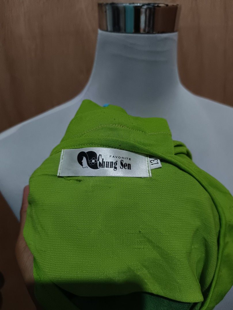 Y2k graphic mesh top (Category: Longsleeves) located in Davao. Submitted by mln-boutique (Listing ID 1466473786, Image 3). Description: size - M - l good condition minor scratches.