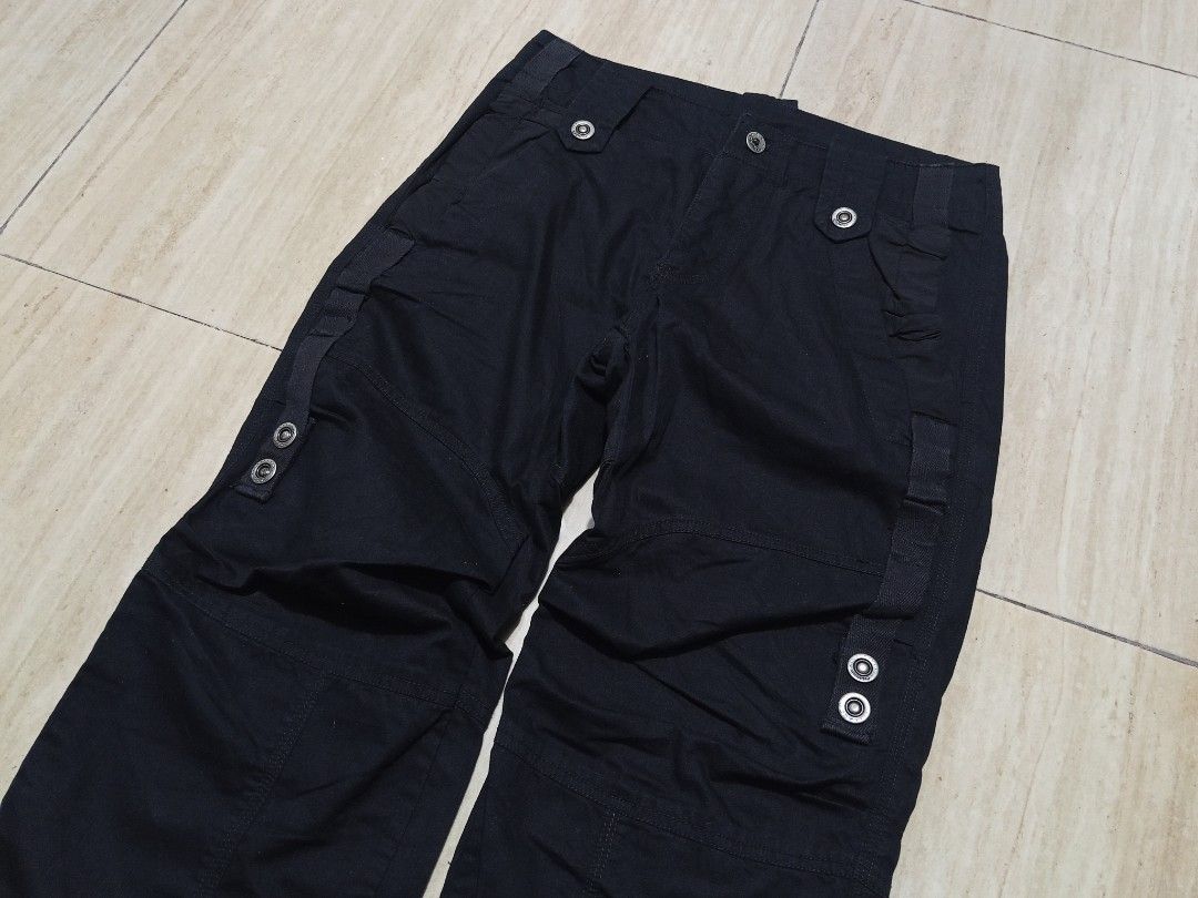 Y2k Japanese DOHC Pants (Category: Other Bottoms) located in Glan. Submitted by cpaharodde48008 (Listing ID 1466505987, Image 3). Description: y2k Japanese DOHC Like new / Dead stock Width - 29-30 Length - 38.