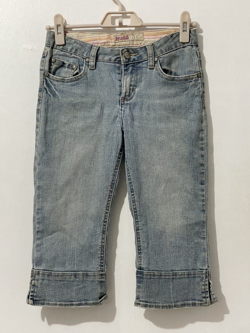 Y2K Mudd Girls Capri Pants (Category: Other Bottoms) located in Tuguegarao City. Submitted by ziggerryy (Listing ID 1466400494, Image 1). Description: No flaws. No holes W24-26 L24 Super nice din ‼️PASS TO LOWBALLERS‼️.