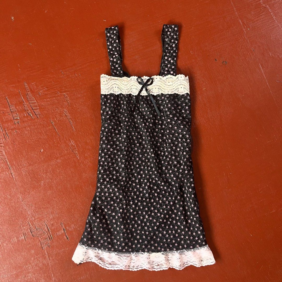 y2k tops (Category: Others Tops) located in Butuan. Submitted by ishacai (Listing ID 1466350283, Image 3). Description: .