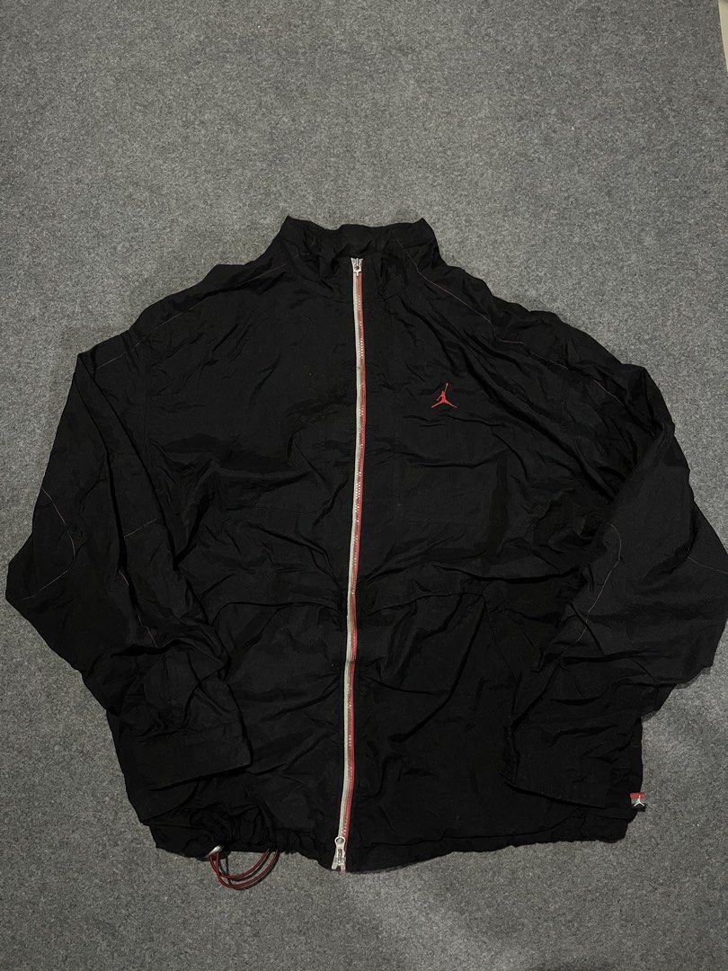 Y2K vintage Jordan windbreaker jacket (Category: Coats, Jackets and Outerwear) located in Lapu Lapu. Submitted by jhonrener41426 (Listing ID 1466467257, Image 1). Description: Size 2XL fit to XL Waist-25 Length-29 Excellent condition Color rate 9.5/10 Authentic Issue none .