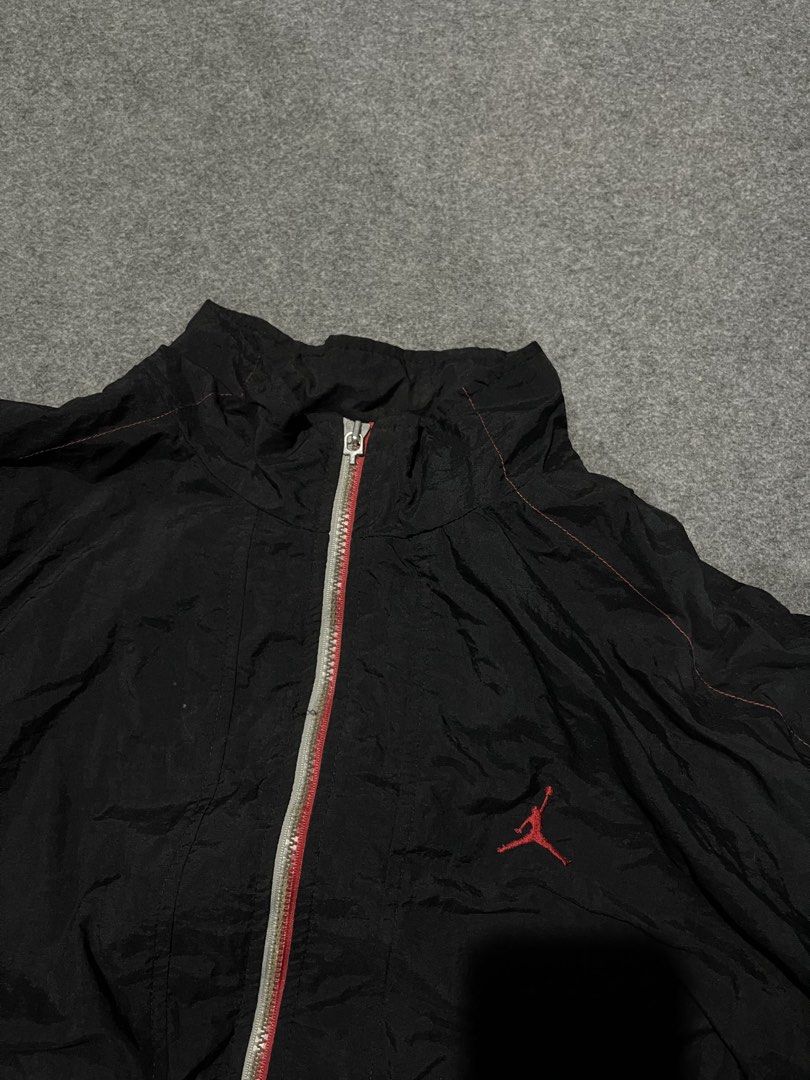 Y2K vintage Jordan windbreaker jacket (Category: Coats, Jackets and Outerwear) located in Lapu Lapu. Submitted by jhonrener41426 (Listing ID 1466467257, Image 3). Description: Size 2XL fit to XL Waist-25 Length-29 Excellent condition Color rate 9.5/10 Authentic Issue none .