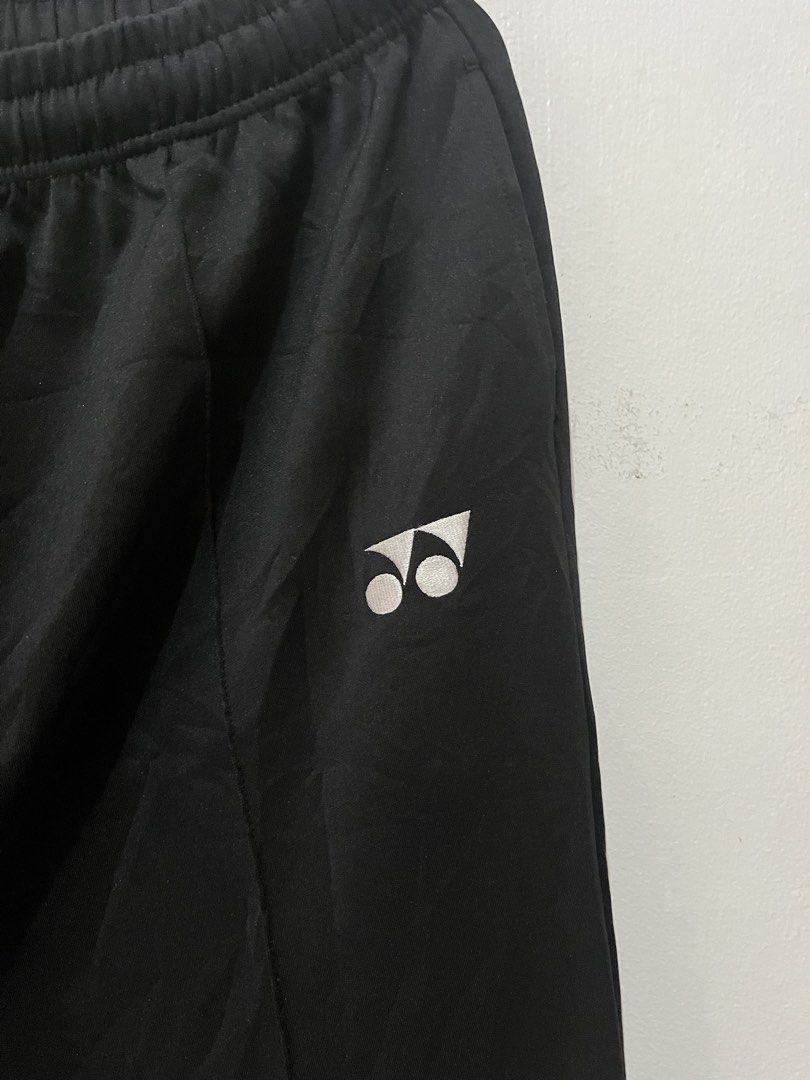 Yonex Athletic Track Pants (Category: Joggers) located in Naval. Submitted by chanie836 (Listing ID 1466363600, Image 3). Description: Size: L Length: 38 Waist: 30 Color: Black.