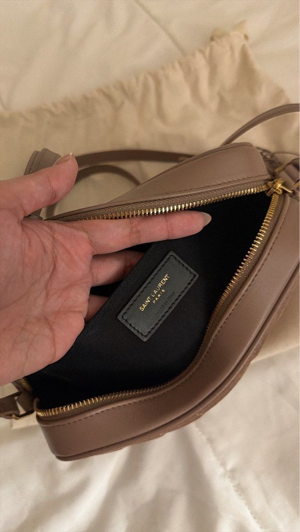 Ysl Camera Bag Suede mauve (Category: Luxury Bags & Wallets) located in Cavite. Submitted by bellaandbeyond (Listing ID 1464699160, Image 3). Description: .