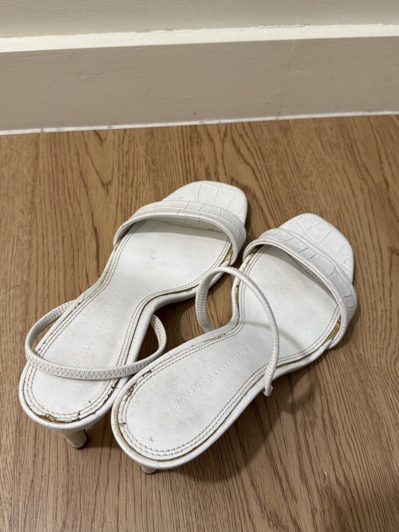 Zara Basic White Croc Embossed Heeled Sandals (Category: Heels) located in Paranaque City. Submitted by vjau_ (Listing ID 1466364924, Image 3). Description: Well-loved Zara white leather heels. With signs of use but can be cleaned. One of my favorite pairs but need to declutter. .