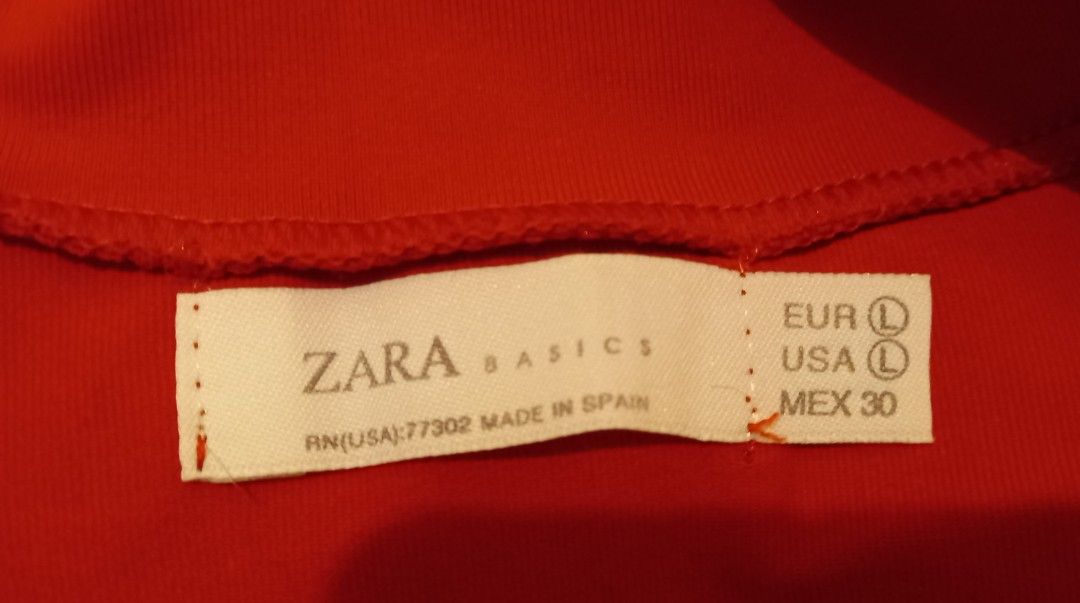 Zara Basics Red Turtleneck Sweater Size L (Category: Longsleeves) located in Binangonan. Submitted by everythingmustgo78 (Listing ID 1466402981, Image 2). Description: - Brand: Zara Basics - Color: Bright red - Size: Large - Origin: Made in Spain - Style: Long sleeves, turtleneck, standard pullover fit - Condition: Clean, solid color, easy to match with jackets or wear solo bought in Zara kuwait.