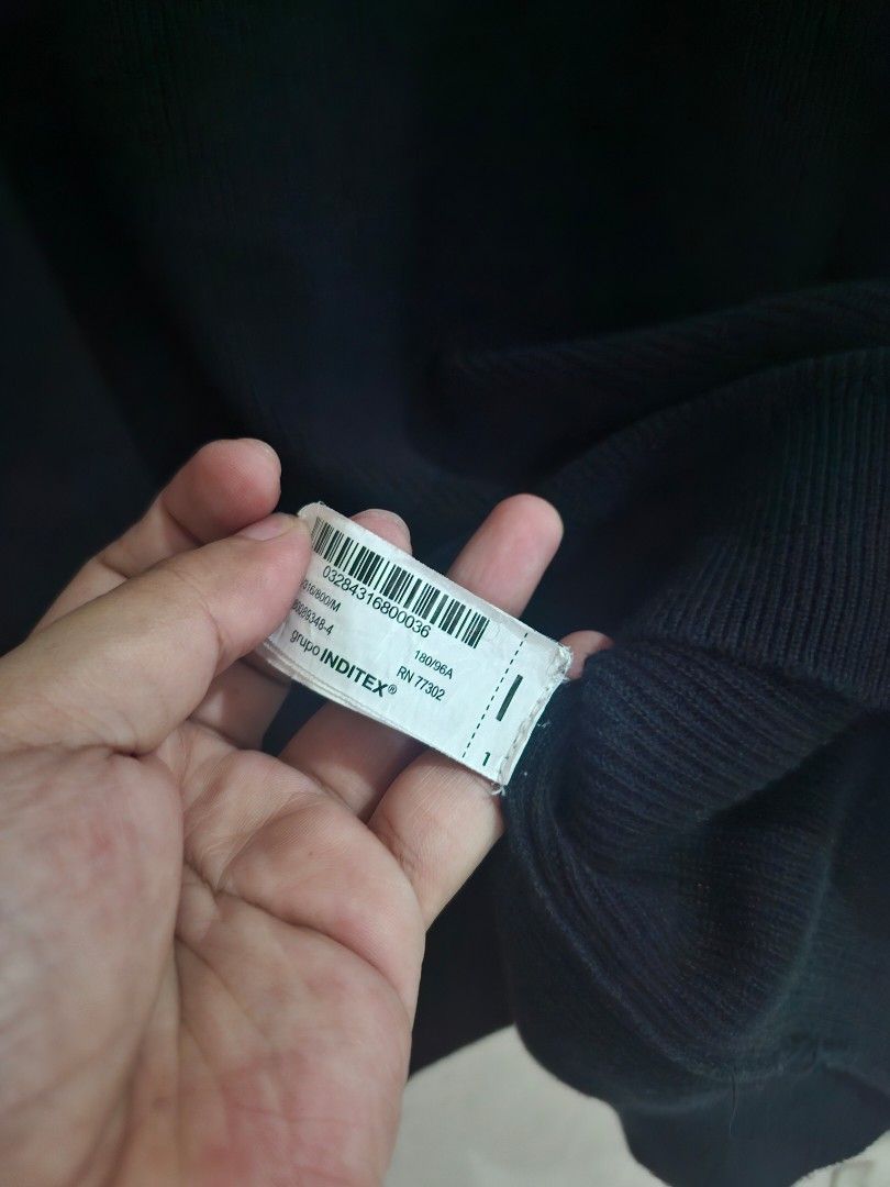 Zara Black Ribbed Zip Sweater Size M (Category: Longsleeves) located in Quezon City. Submitted by phillip31 (Listing ID 1466479289, Image 3). Description: - Brand: Zara - Color: Black - Size: Medium (Regular Fit) - Material: Textured ribbed knit - Features: Half-zip front with collar, long sleeves, ribbed cuffs - Condition: Excellent - Origin: Made in Bangladesh - Style: Versatile everyday piece, perfect for pairing with jeans or trousers.