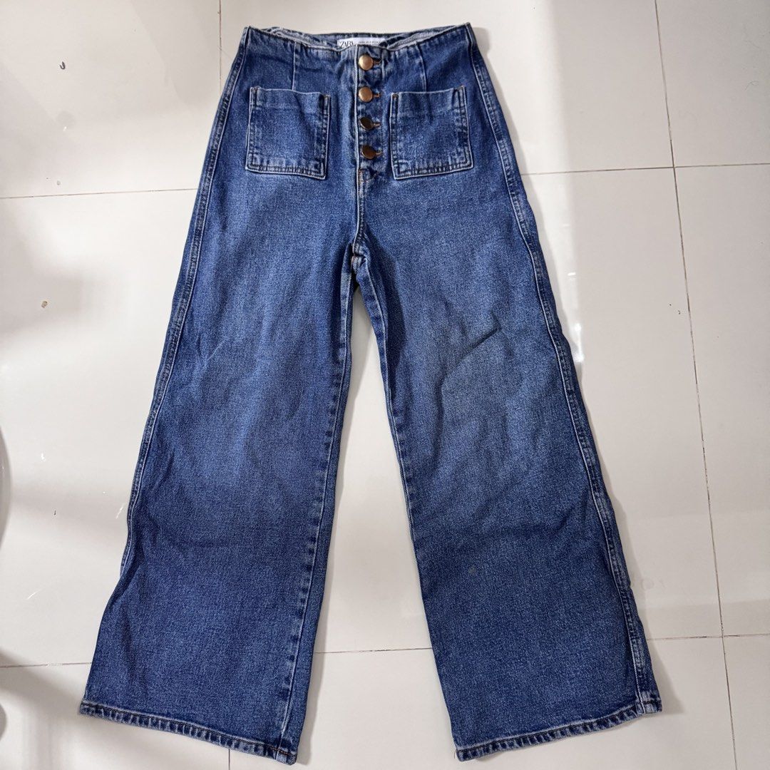 Zara Denim Wide leg pants (Category: Jeans) located in Bulacan. Submitted by tataseret (Listing ID 1466394886, Image 3). Description: Highwaist SizeEUR 34 Up to 26 inch Length 35in .