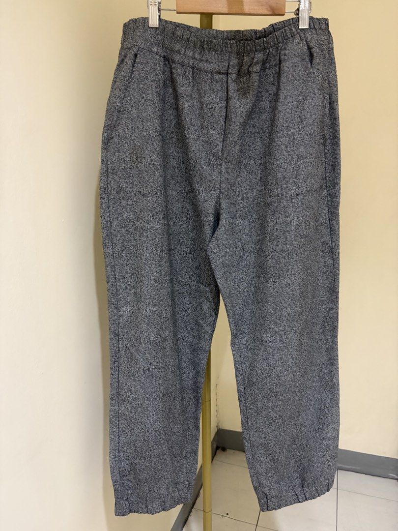 Zara jogger pants (Category: Announcements) located in Mandaluyong City. Submitted by rachel.cadiz (Listing ID 1466462797, Image 1). Description: Lightly used in good condi Med on tag garterized Fits27-29 .