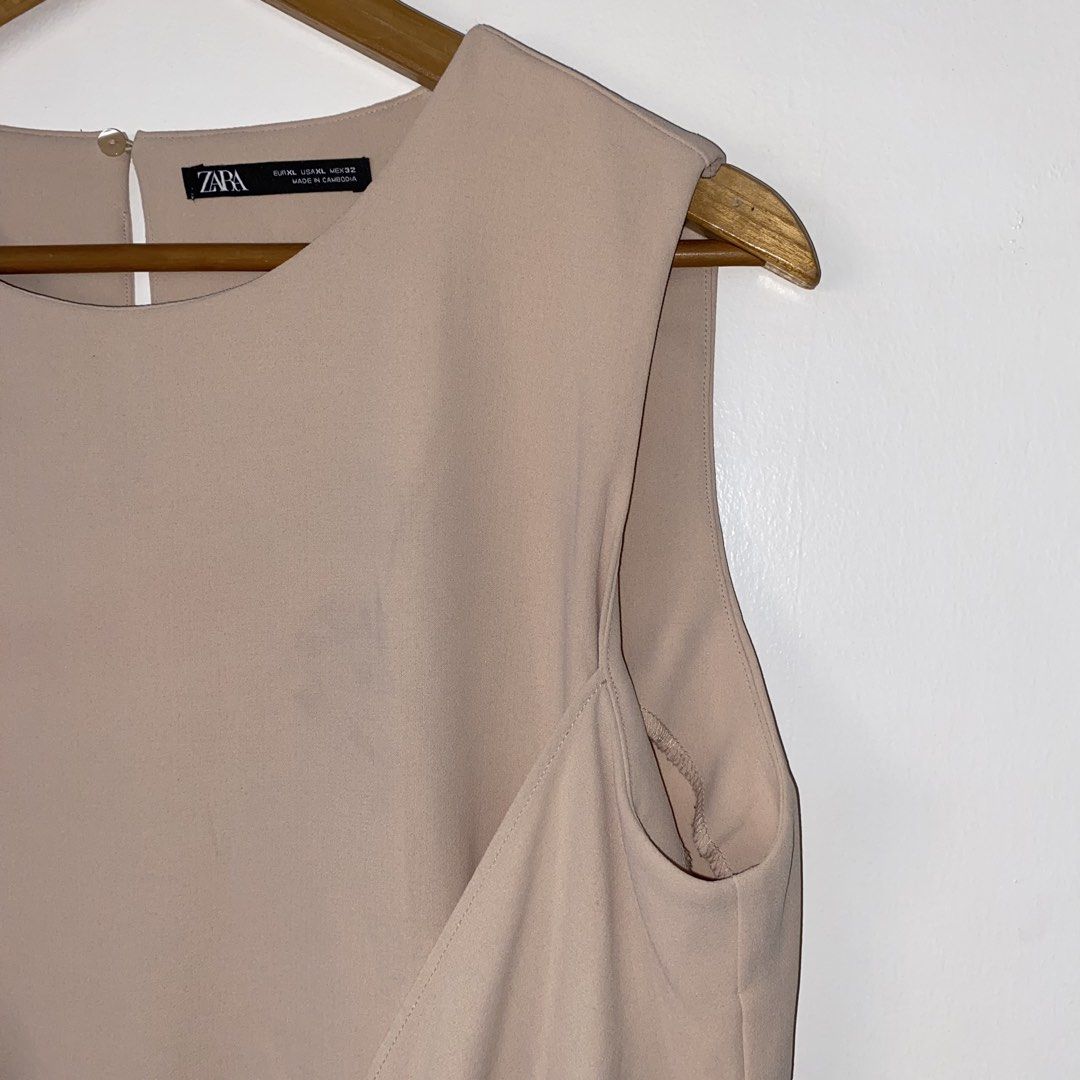 ZARA knot top (Category: Blouses) located in San Jose del Monte. Submitted by mamiracky (Listing ID 1466440043, Image 3). Description: .