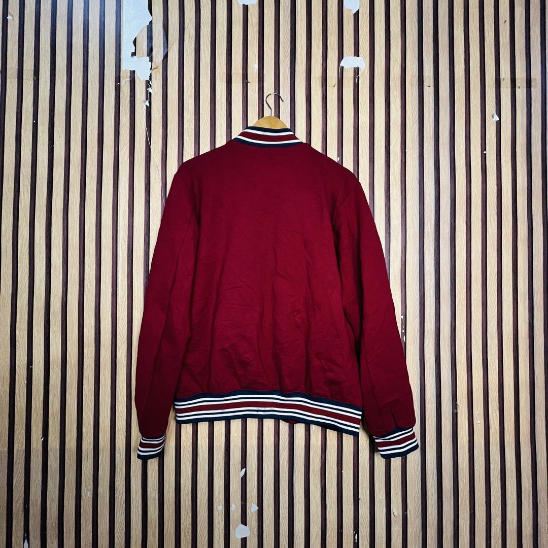 ZARA RED LARGE 23x26 (Category: Coats, Jackets and Outerwear) located in Dasmarinas. Submitted by yg_supplies (Listing ID 1466404207, Image 2). Description: ZARA RED LARGE 23x26.