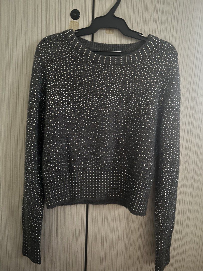 Zara rhinestone knit sweater (Category: Others Tops) located in Manila. Submitted by jellyblly (Listing ID 1466383066, Image 1). Description: size: small zara rhinestone sweaterrr loc:mnl.