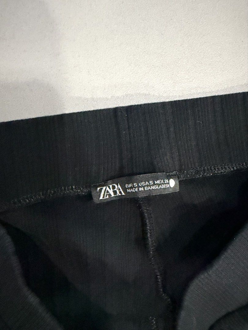 Zara Ribbed Flare Pants (Category: Other Bottoms) located in Quezon City. Submitted by jdmc16 (Listing ID 1466352682, Image 3). Description: .