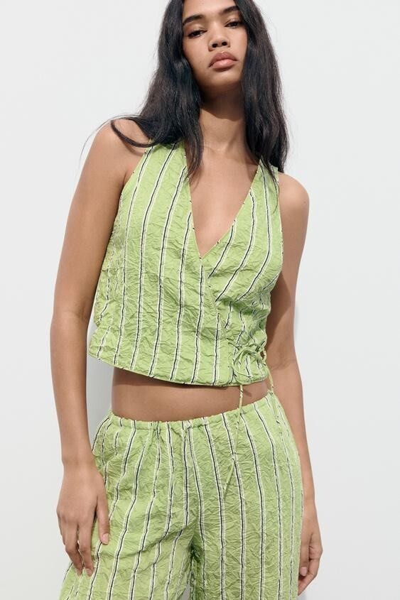 Zara Vest Top (Category: Others Tops) located in Naga. Submitted by chaiiiiiiieeeee (Listing ID 1466459848, Image 1). Description: brand new with tag fits xs to small.