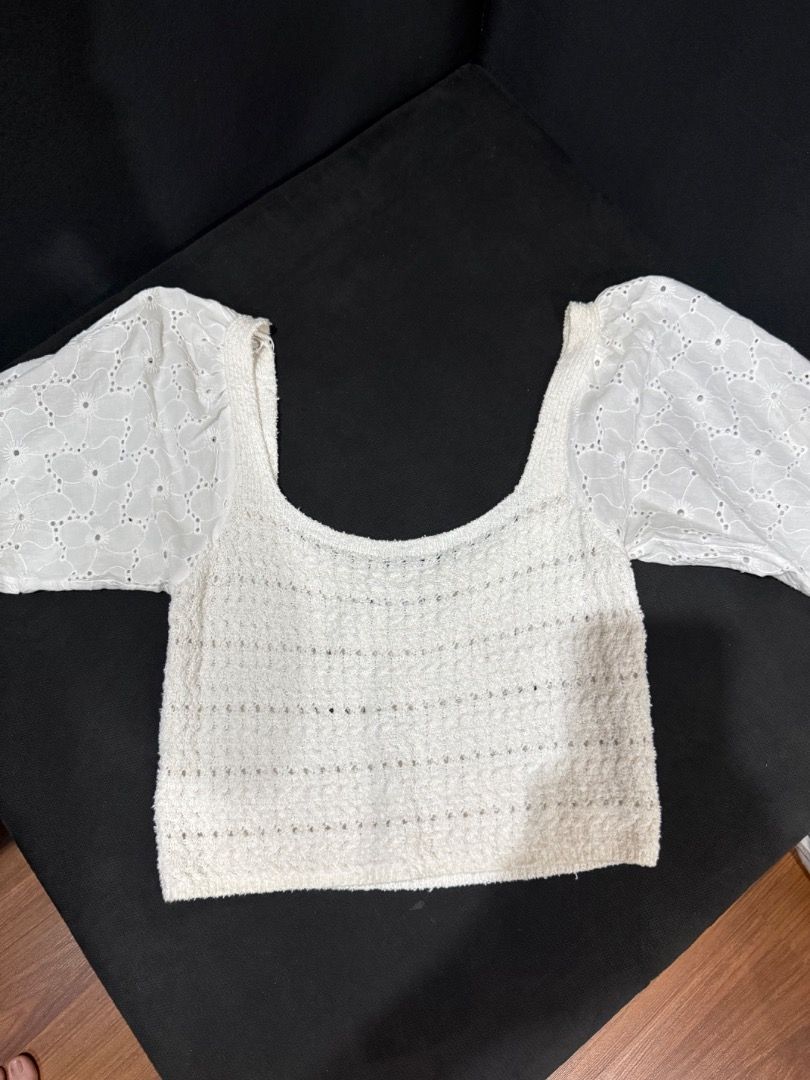Zara White Knit Square Neck Crop Top (Category: Sleeveless) located in Manila. Submitted by caeln (Listing ID 1466524741, Image 2). Description: - Brand: Zara - Style: White knit crop top with square neckline and puff sleeves - Details: Textured pattern across the body - Size: M - Condition: Worn a couple of times, still in great shape.