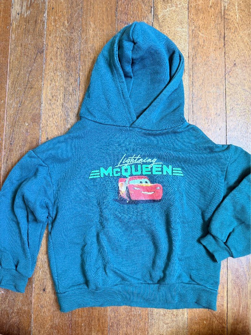 Zara x Lightning Mcqueen Hoodie (Category: Babies & Kids Fashion) located in Paranaque City. Submitted by sweetiesarah01 (Listing ID 1466388118, Image 1). Description: Zara size 116 cm / 6 years old Fits small (my son is only 4 when he wore this).