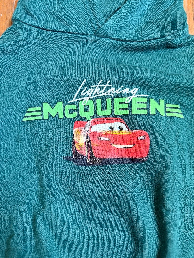 Zara x Lightning Mcqueen Hoodie (Category: Babies & Kids Fashion) located in Paranaque City. Submitted by sweetiesarah01 (Listing ID 1466388118, Image 3). Description: Zara size 116 cm / 6 years old Fits small (my son is only 4 when he wore this).