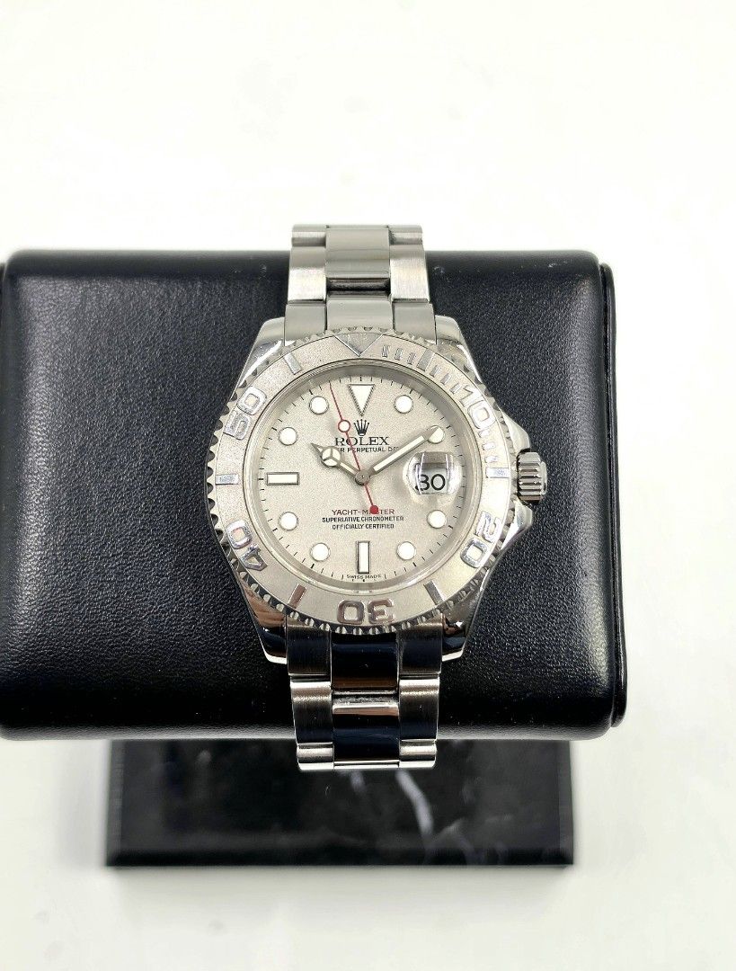 '04 Rolex Yachtmaster 1 40 Platinum Complete Set (Category: Luxury Watches) located in Makati City. Submitted by jracastelar (Listing ID 1466601553, Image 2). Description: Rolex Yachtmaster 1 40mm Platinum 16622 2004 Complete Set + Japan Store Receipt (2019) 9/10 538,500.