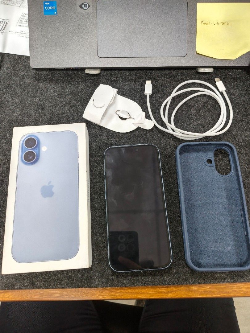1month old Iphone 17 256GB Blue (Category: iPhone 17 Series) located in Taguig. Submitted by jrtgadget (Listing ID 1466565204, Image 1). Description: For sale ONLY Php 47,000.00 FIX Iphone 17 256GB Blue, 1 month old palang. 6 cycle count only. Activated August 30, 2026. Local Variant 4X/A, No sim restrictions. Complete standard package with box same imei, free case, naka tempered glass na din. Location: Arca south, taguig city..