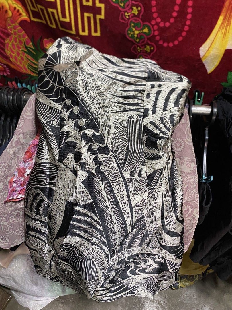 1st sand tops (Category: Sleeveless) located in Manila. Submitted by freshfindresale (Listing ID 1466607726, Image 1). Description: Size small on tag Like new No flaws.