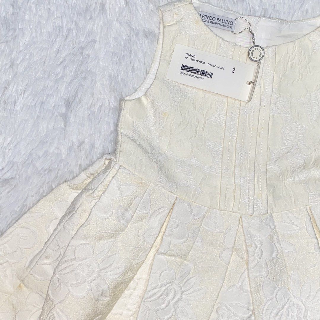 2 (Category: Babies & Kids Fashion) located in Bulacan. Submitted by jexmd (Listing ID 1466689599, Image 3). Description: Stains.
