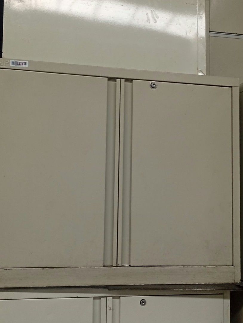 2 door lateral Cabinet (Category: Office Furniture & Fixtures) located in Muntinlupa City. Submitted by freestone_d54257 (Listing ID 1466591729, Image 2). Description: 2nd hand no yupi good condition.