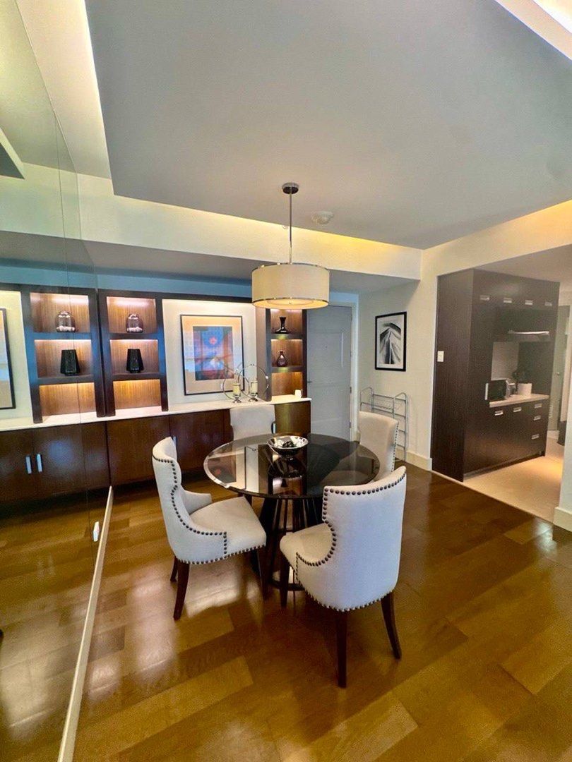 2BR unit for Lease in Edades, Rockwell (Category: Apartments & Condos) located in Pasig City. Submitted by ledesmapropertiesph (Listing ID 1466636234, Image 2). Description: FA 98 sqm, 2BR 1 parking slot Fully-furnished P110,000 / month Alexandra Ledesma Ledesma Properties PH PRC #33564 CTREB PAREB.