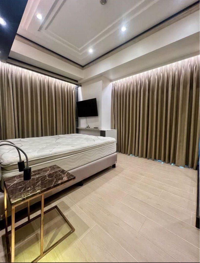 2BR UPTOWN RITZ 33M (Category: Apartments & Condos) located in Taguig. Submitted by jay.camprealty (Listing ID 1466689171, Image 3). Description: FOR SALE UPTOWN RITZ, BGC TAGUIG Property Details: 2 Bedroom Unit Fully Furnished Unit Interior Designed 93.5 SQM - Floor Area ⟡ ʀᴇᴍᴀʀᴋꜱ: ᴅɪʀᴇᴄᴛ Selling Price: Php 33,000,000.