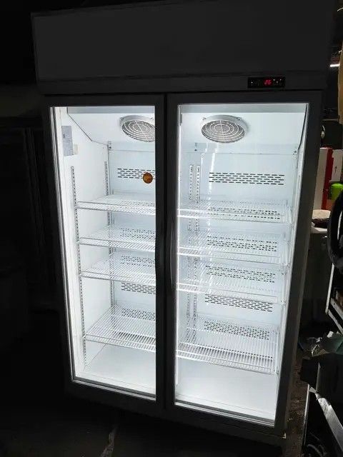 2-DOOR CHILLER GLASS (Category: Refrigerators and Freezers) located in Taguig. Submitted by jasminefuentes286 (Listing ID 1466649872, Image 1). Description: .