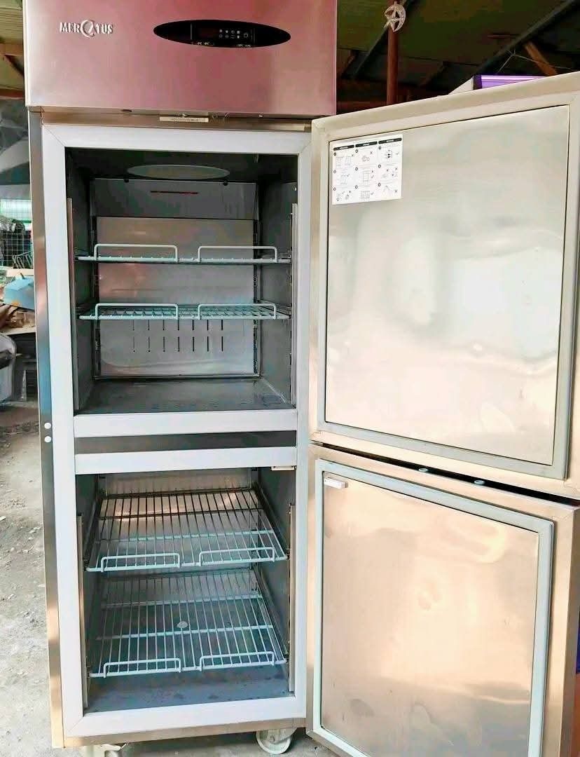 2-DOOR FREEZER AND CHILLER STAINLESS (Category: Refrigerators and Freezers) located in Taguig. Submitted by jasminefuentes286 (Listing ID 1466645916, Image 2). Description: .