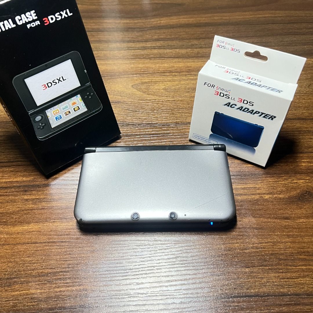 3DS XL Silver (Category: Nintendo) located in Caloocan City. Submitted by fiercetiger_f65bc9 (Listing ID 1466685475, Image 1). Description: 3DS XL Silver Price: 8700 Good condition ang mga buttons saka yung Circle pad, makinis pa yung screen. Signs of usage. Price is negotiable. Inclusions : - Stylus - Sandisk 32GB SD card (Original) - Charger - Crystal case LBC Lalamove ( Strictly Payment first ) Meetup locations : SM Manila, Robinsons Manila.
