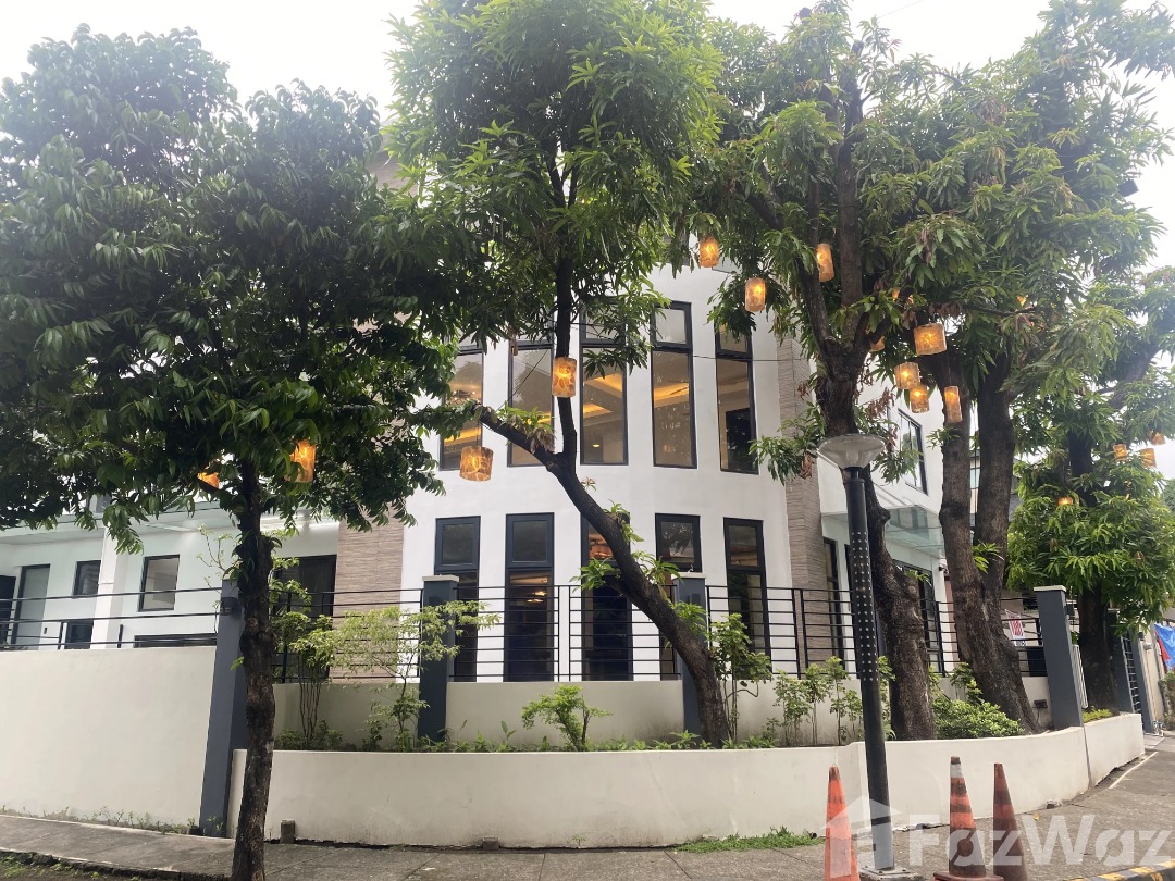 (Category: ) located in . Submitted by propertyproph (Listing ID 1466591011, Image 1). Description: .