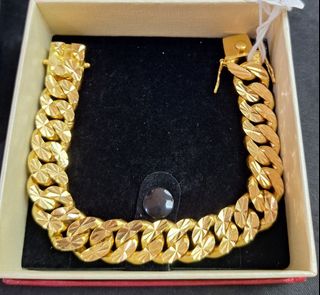 (Category: ) located in . Submitted by pristinecollections (Listing ID 1466578152, Image 1). Description: .