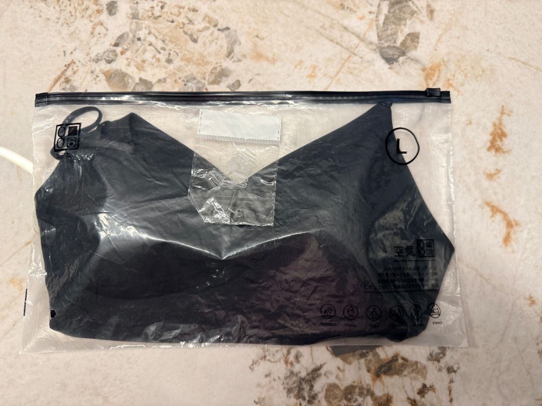 BNIP SEAMLESS MULTI-WAY BACKLESS LOW-BACK BRA (BLACK) (Category: Undergarments & Loungewear) located in Makati City. Submitted by fpled (Listing ID 1466670529, Image 2). Description: ✨ BNIP SEAMLESS MULTI-WAY BACKLESS LOW-BACK BRA (BLACK) ✨ • Size Large (Best for 34B–36B) • BNIP Sealed Pouch • Free Clear Straps Included! The ultimate invisible support bra for backless dresses, low-back tops, halter outfits, and evening gowns! Made from a 360° fle