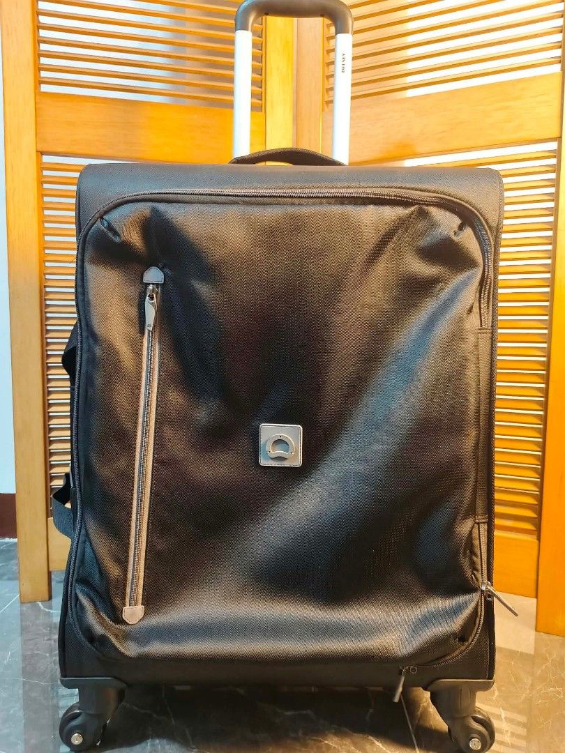🧳 DELSEY PARIS (Category: Luggage) located in Manila. Submitted by chocoman0235367 (Listing ID 1466699413, Image 2). Description: ⚡⚡New arrival⚡⚡ ‼️BRANDED ‼️ 📌DELSEY PARIS 📌 ✨SALE✨ IMPORTED FROM JAPAN MEDIUM SIZE ✨ballistic nylon ✨Super lightweight ✨Top and side carrier handle ✨TELESCOPIC PUSH handle ✨Smooth silent 360 rotation wheels ✨Wide space SUITCASE with support strap and divider pocket NO ISSUE‼️GOOD CONDITION MINIMAL SIGN OF USAGE ONL