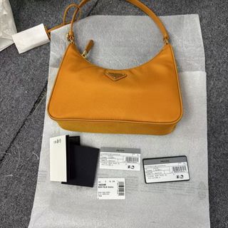 （分類：）位於 。 由 romeluxurystation 提交（商品編號 1466652550，圖片 1）。簡介： 。