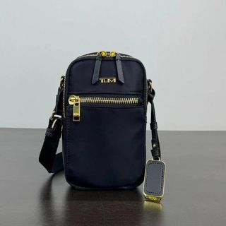 （分類：）位於 。 由 fletcherreilly 提交（商品編號 1466761497，圖片 1）。簡介： 。