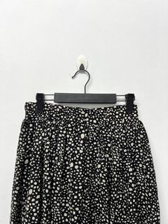 (Category: ) located in . Submitted by pinkylovedpreloved (Listing ID 1466713379, Image 1). Description: .
