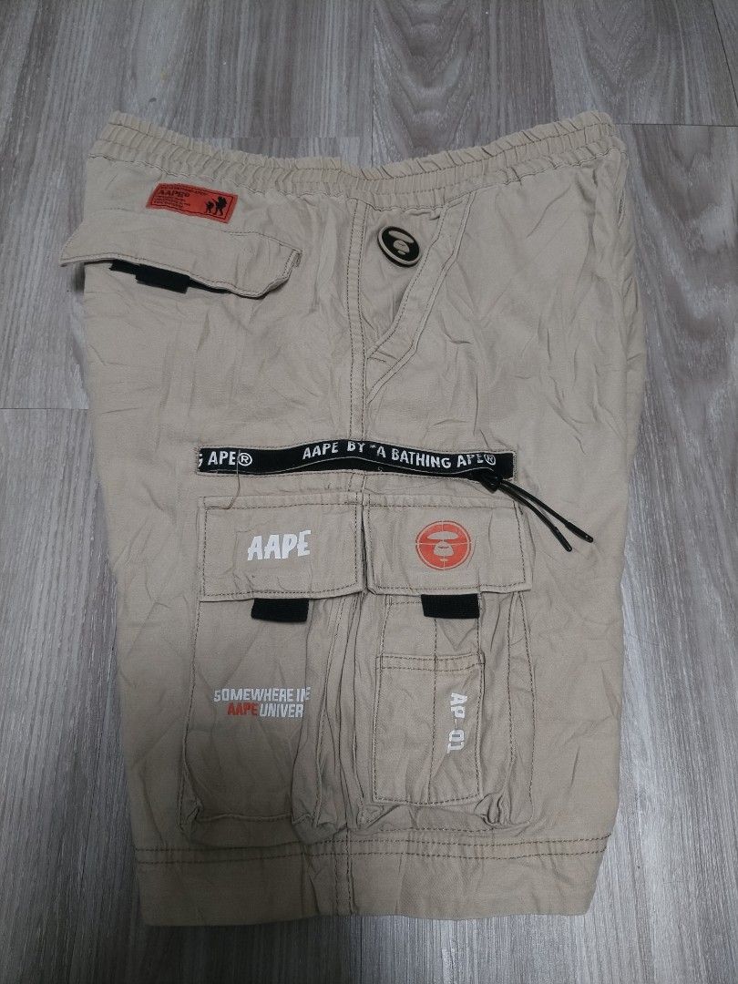 AAPE CARGO (Category: Shorts) located in Manila. Submitted by liljhayvillanueva (Listing ID 1466712582, Image 2). Description: AAPE CARGO SHORT AUTHENTIC / ORIG SIZE M DIMES 32-34/20.5 COLORATE 9/10 ISSUE LAST PIC.