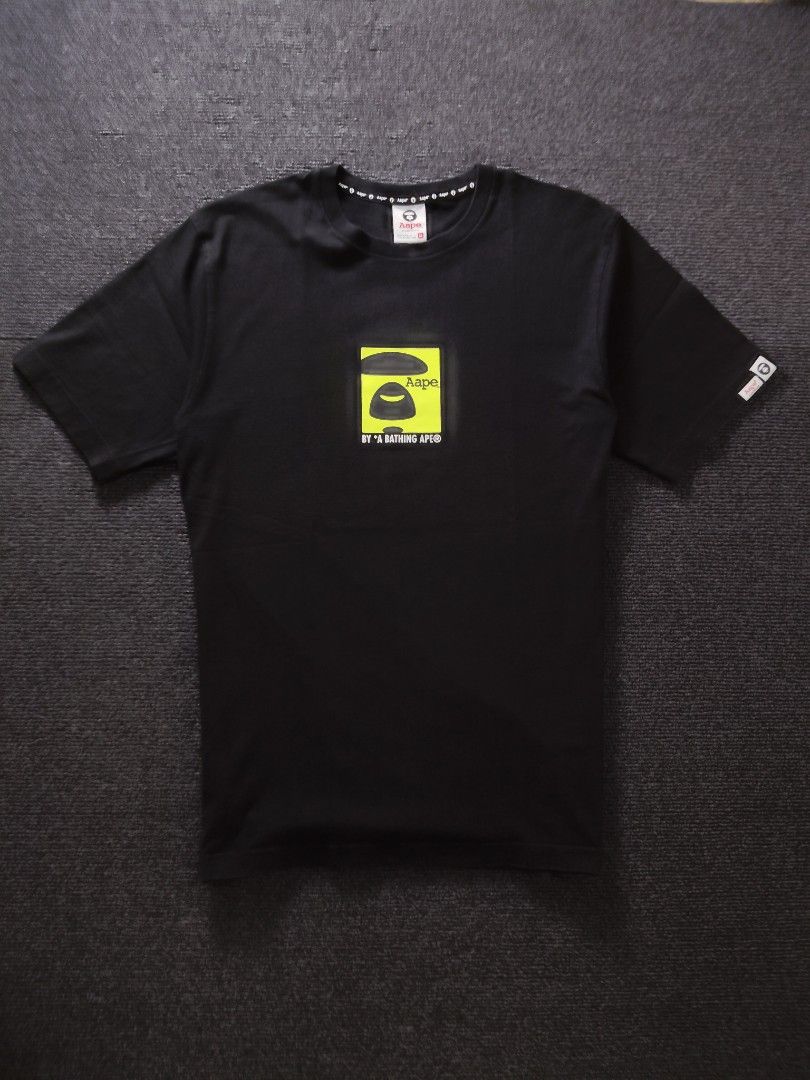 Aape Moonface neon box logo tshirt ( orig ) (Category: Tshirts & Polo Shirts ) located in Quezon City. Submitted by wgapparel (Listing ID 1466746224, Image 2). Description: 📌 available Aapé Moonface neon box logo tshirt • Dimes: 20 x 28 W/L XL on tag • Conditions: Excellent • Color Rate: 9.6 • Complete tags • Authentic 💯 • Issue: None Minimal pero lakas ng dating 🔥 Mine 1490 Location Quezon City Shipping via Lalamove or jnt No COD 💌 DM to pur