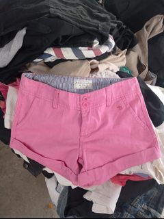 (Category: ) located in . Submitted by arwthrifts (Listing ID 1466624243, Image 1). Description: .