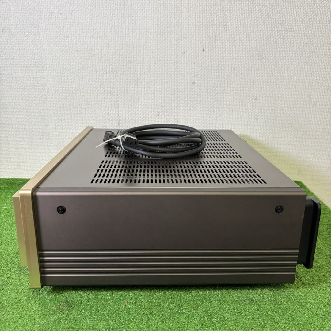 Accuphase P-350 Power Amplifier – Operation Guaranteed (Category: Soundbars, Speakers & Amplifiers) located in Caloocan City. Submitted by letao_shopping_ph (Listing ID 1466622521, Image 3). Description: Listed in the condition shown in the photos (used item). Operation is guaranteed. The cable is not a genuine one. Sold as-is. 🇯🇵 Interested in this item? Feel free to message us for more details. 🏷️ Product Code: A-393 🛍️ More Similar Product