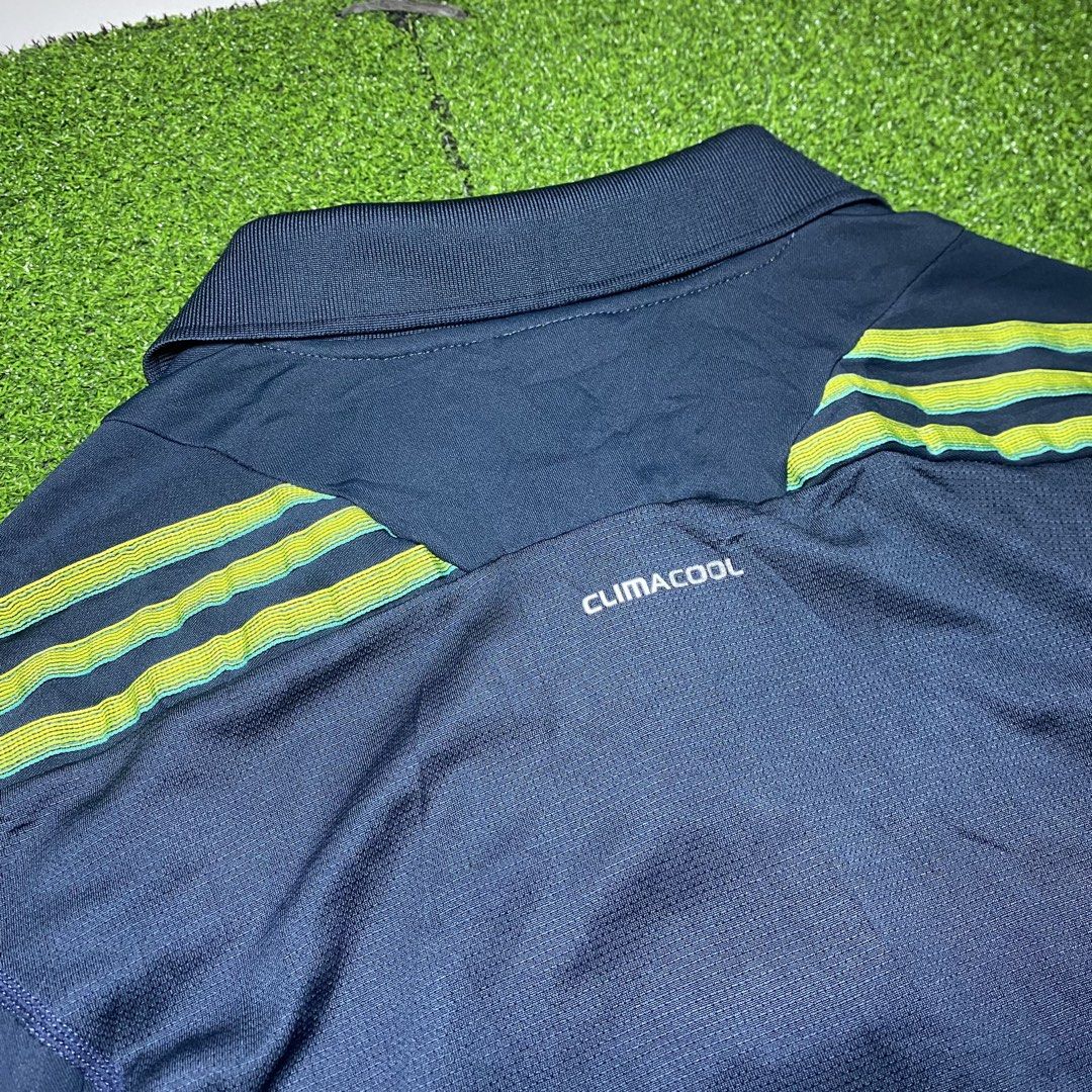 ADIDAS (Category: Activewear) located in Zaragoza. Submitted by kurlnathaniel02 (Listing ID 1466636039, Image 3). Description: ADIDAS ‎ size XL OB TAG FIT TO LARGE ‎dimes W22/L25 ‎condition GOOD ‎color rate 9.8/10 ‎issue NONE .